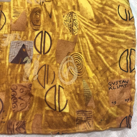 Silk Gustav Klimt scarf - Picture 3 of 4